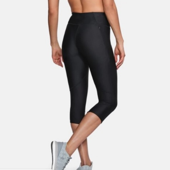 Under Armour compression capri leggings NWT - Picture 3 of 5